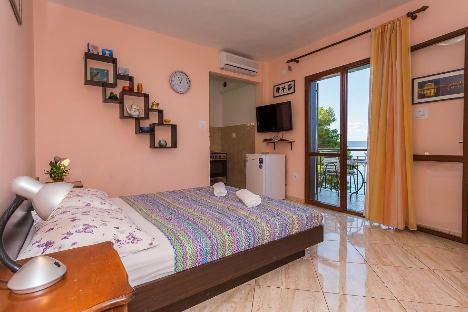 Apartments Verica - 15 M From Beach Krilo Exterior photo