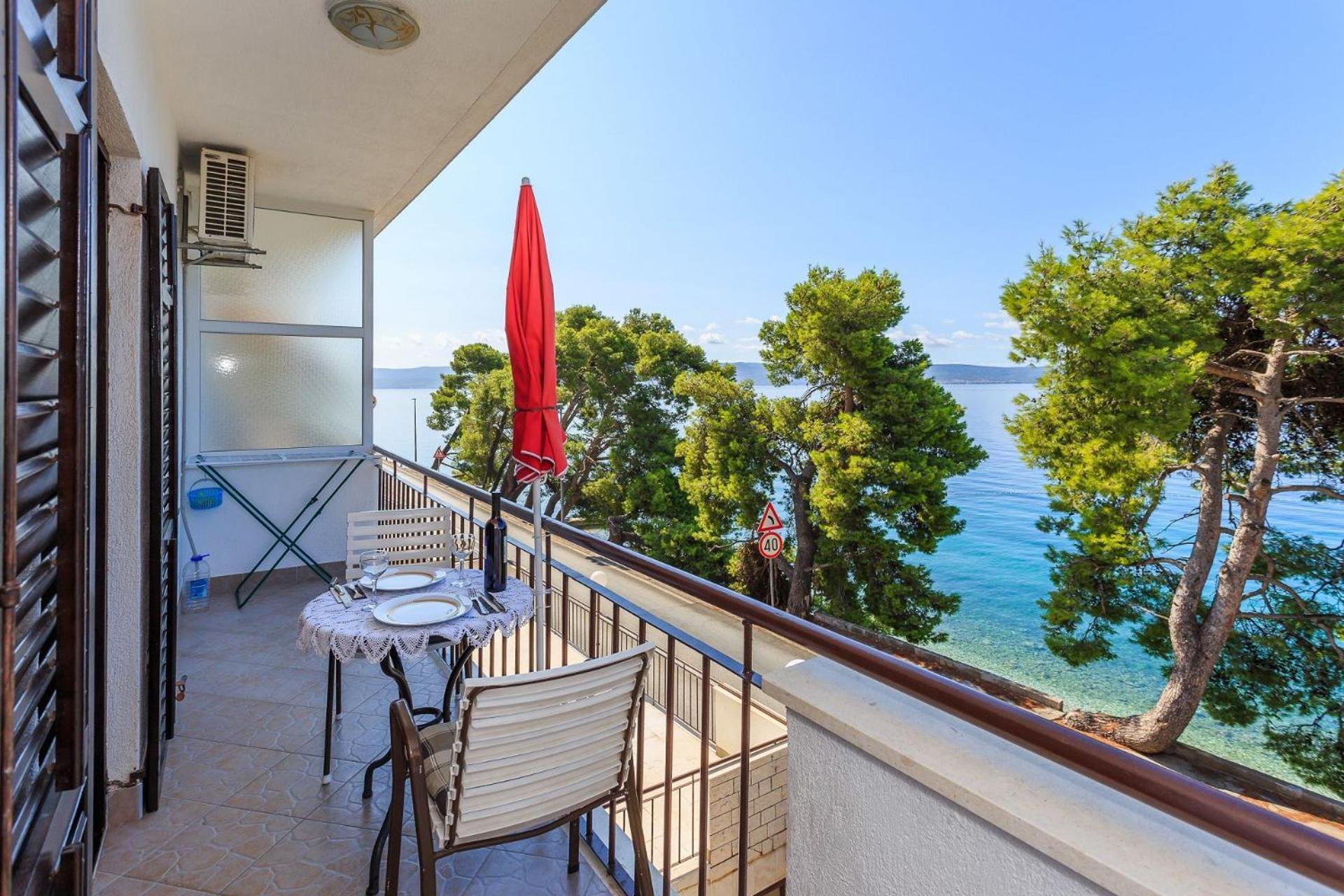 Apartments Verica - 15 M From Beach Krilo Exterior photo